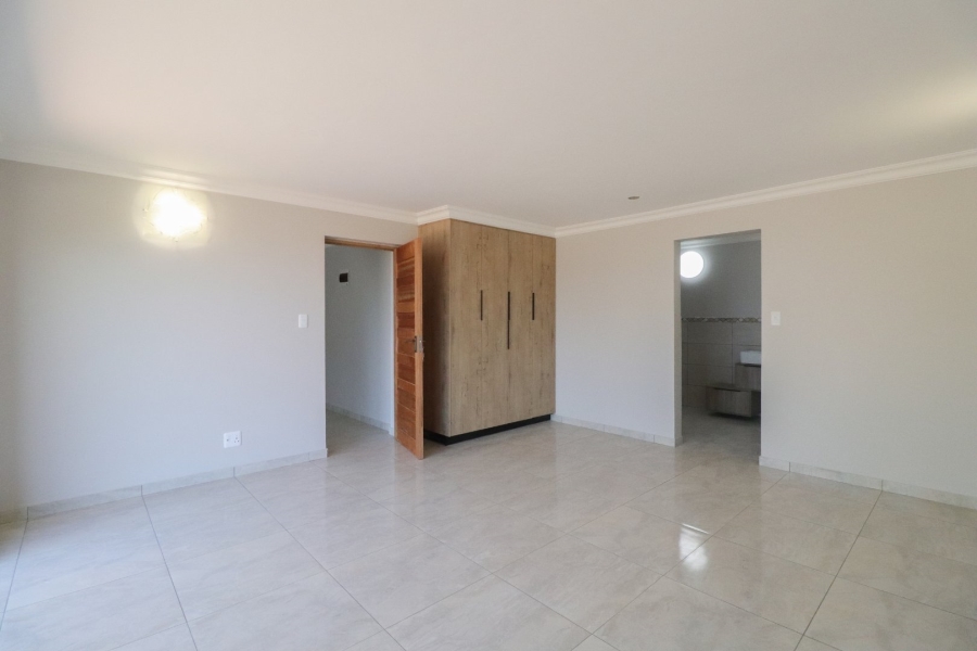 4 Bedroom Property for Sale in Dana Bay Western Cape